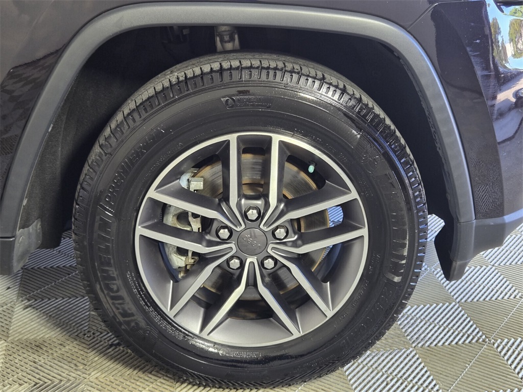 used 2021 Jeep Grand Cherokee car, priced at $18,498