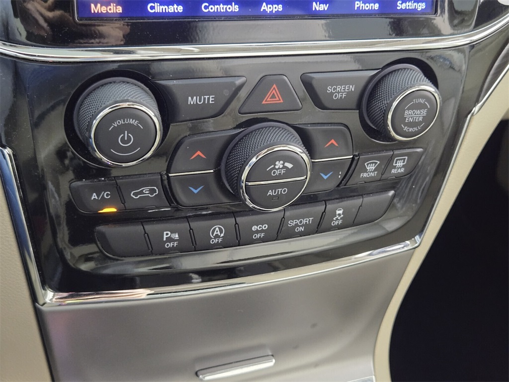 used 2021 Jeep Grand Cherokee car, priced at $18,498