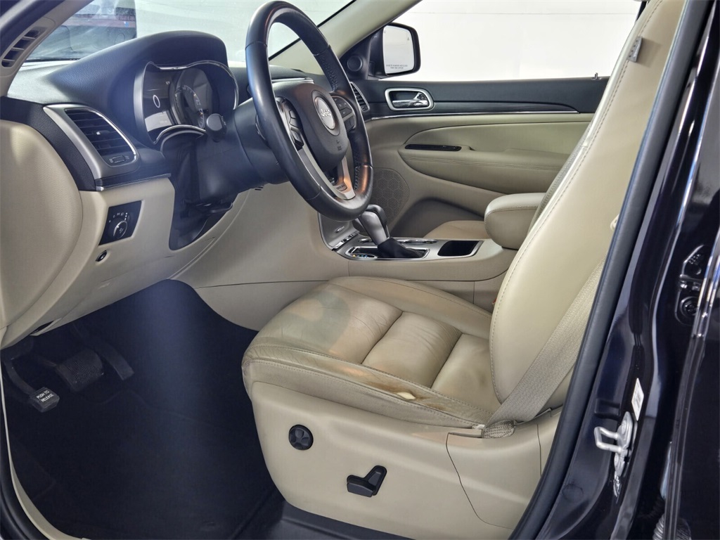 used 2021 Jeep Grand Cherokee car, priced at $18,498