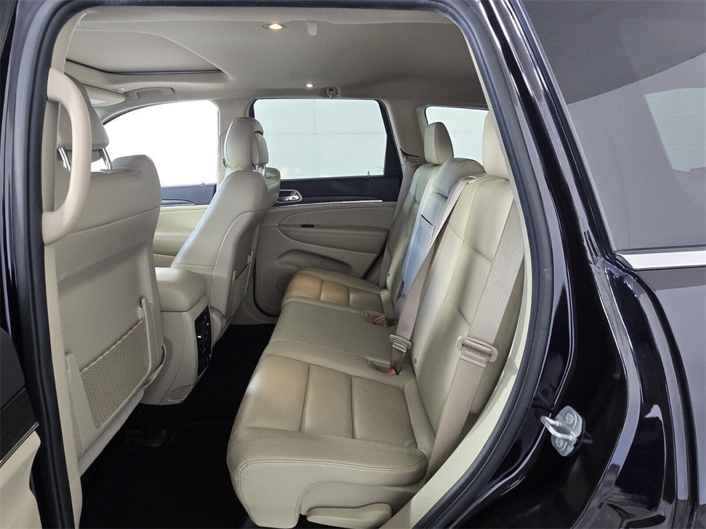 used 2021 Jeep Grand Cherokee car, priced at $18,498