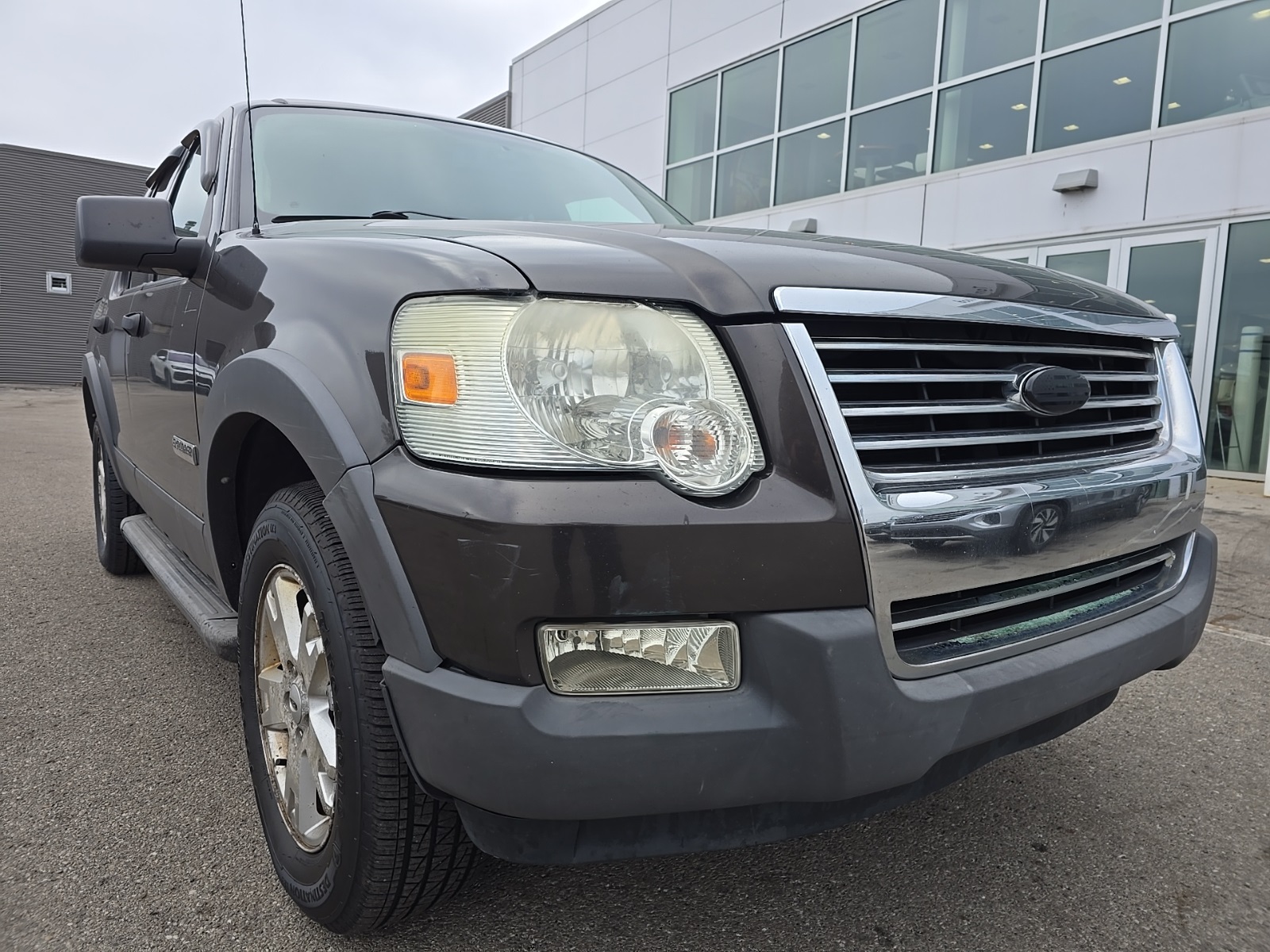 used 2006 Ford Explorer car, priced at $2,900