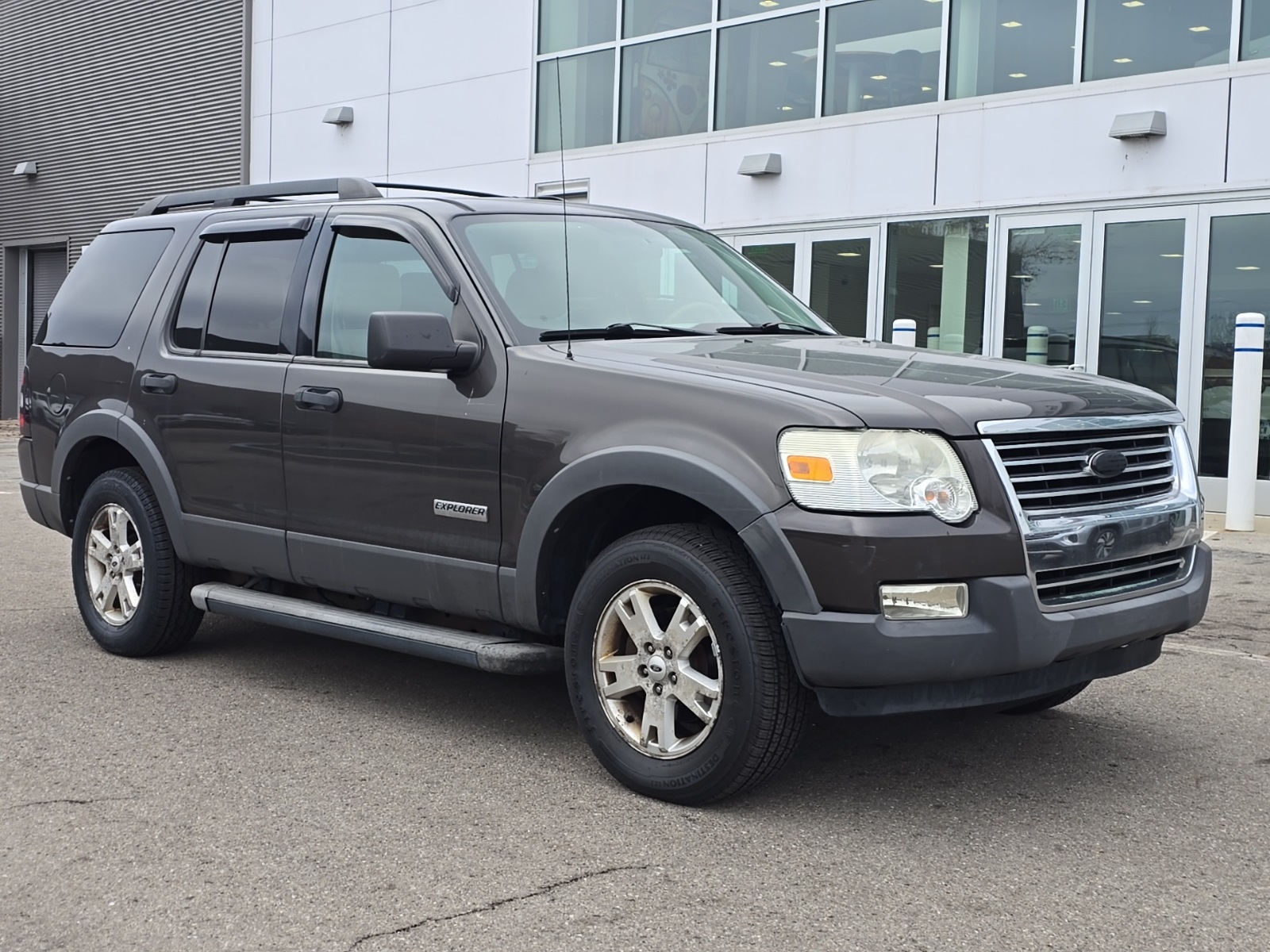 used 2006 Ford Explorer car, priced at $2,900