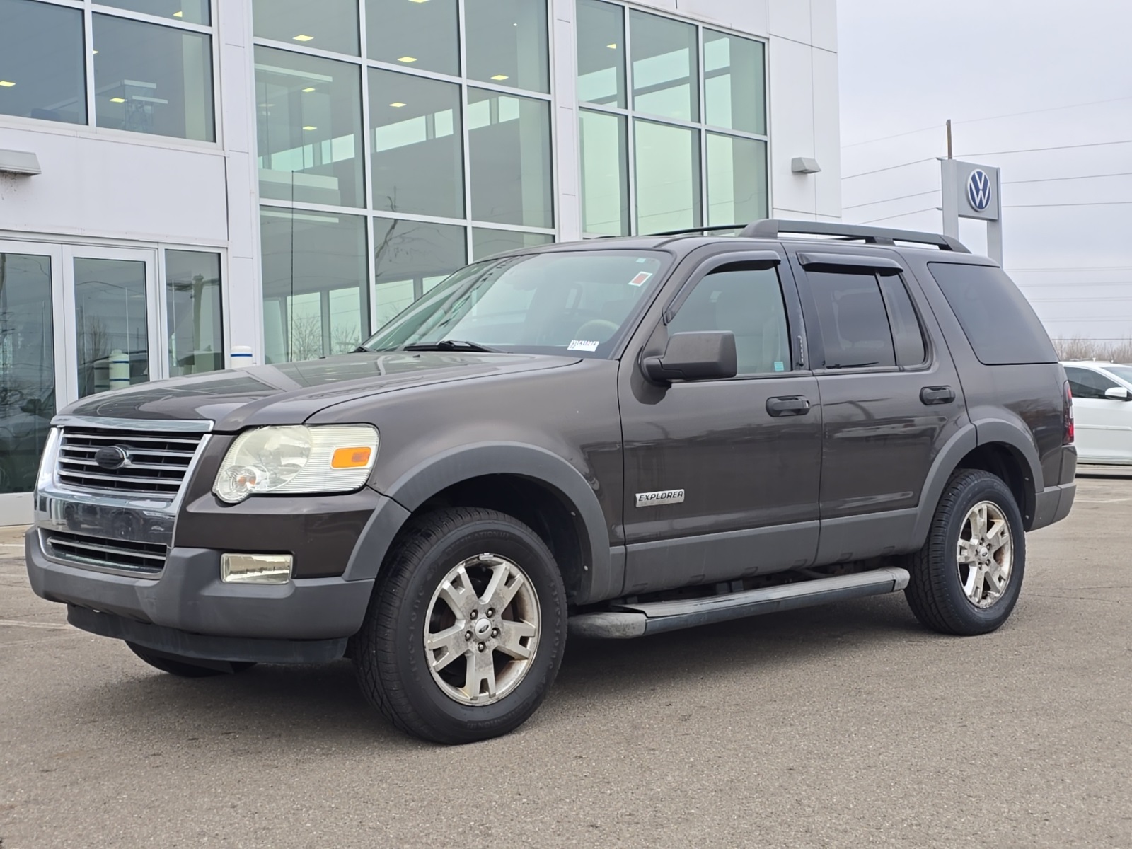 used 2006 Ford Explorer car, priced at $2,900