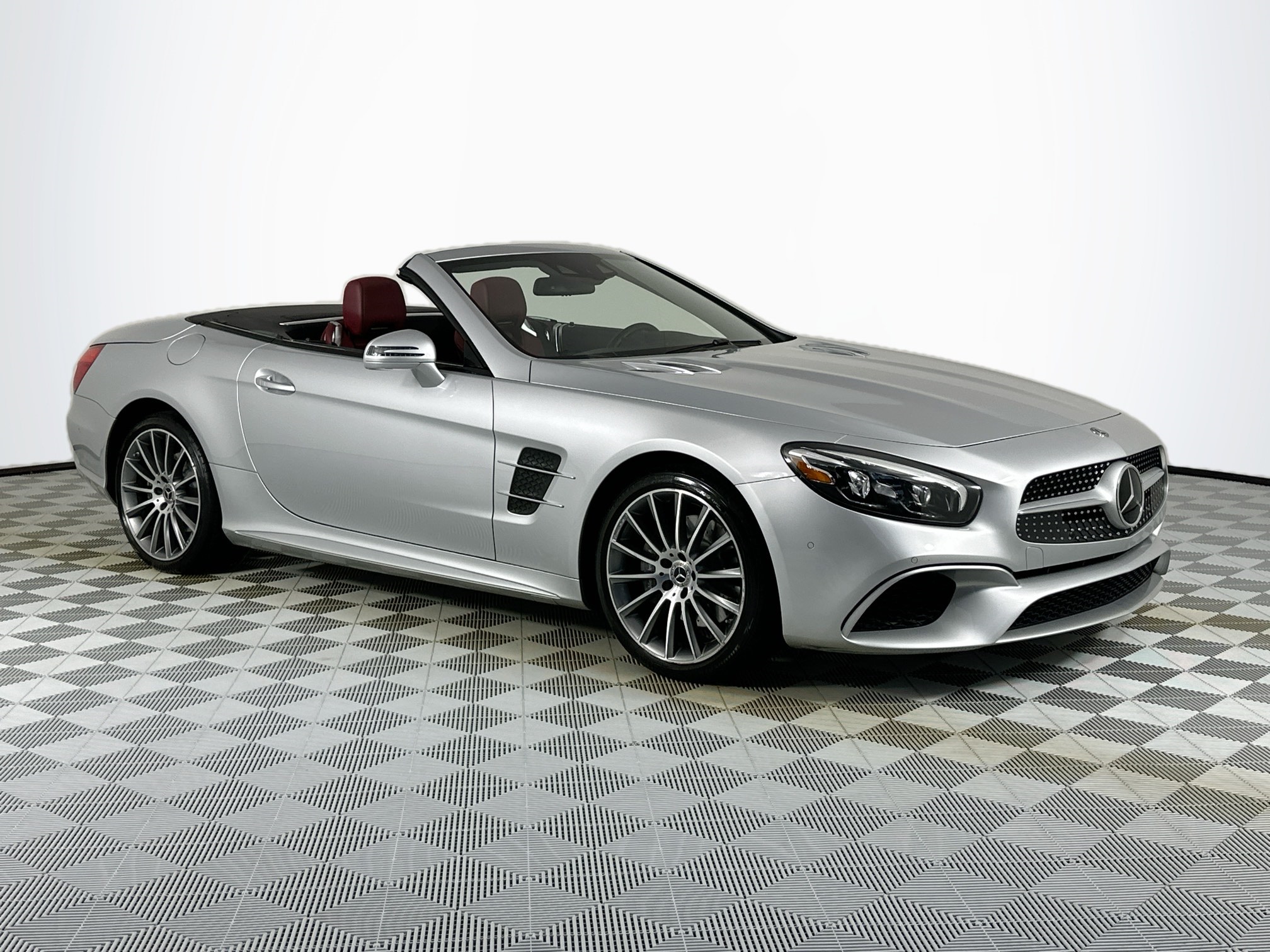 used 2020 Mercedes-Benz SL-Class car, priced at $59,993
