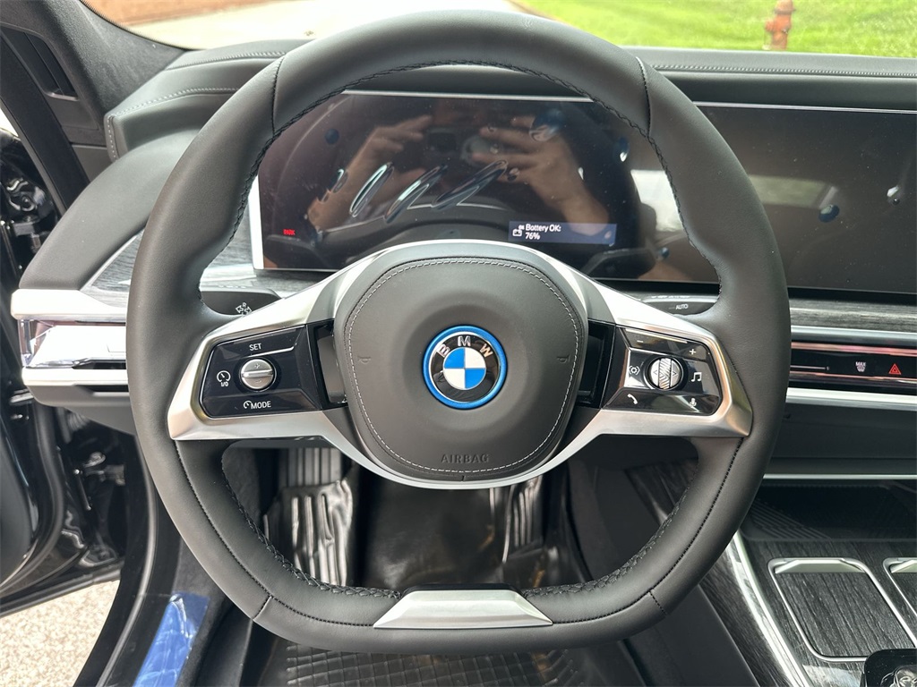 i7 xDrive60