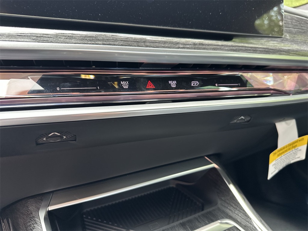 i7 xDrive60