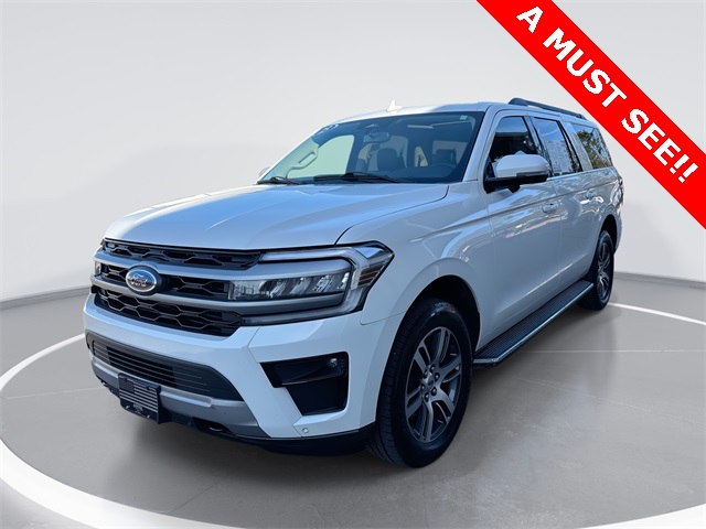 2023 Ford Expedition XLT's photo