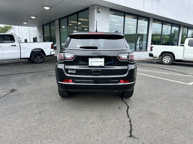 2022 Diamond Black Crystal Pearlcoat Jeep Compass High Altitude 4X4 SUV