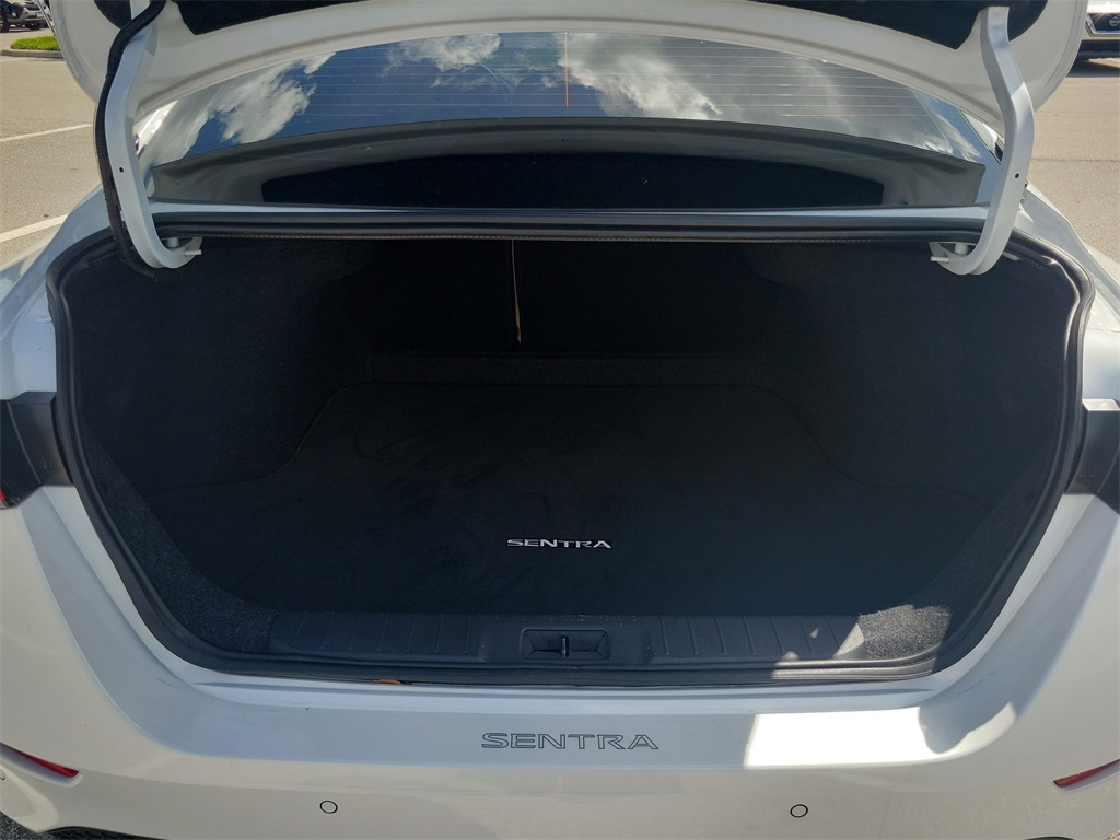 2022 Aspen White TriCoat Pearl Nissan Sentra SV FWD Sedan
