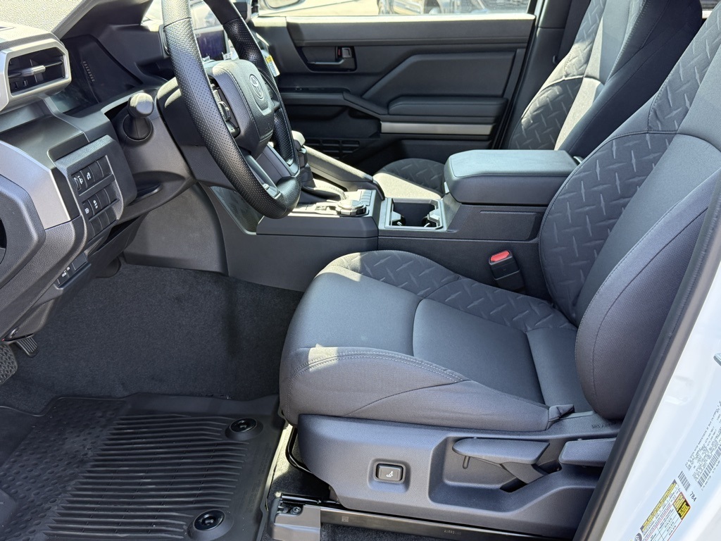 2025 Toyota Tacoma SR5 Double Cab photo 17