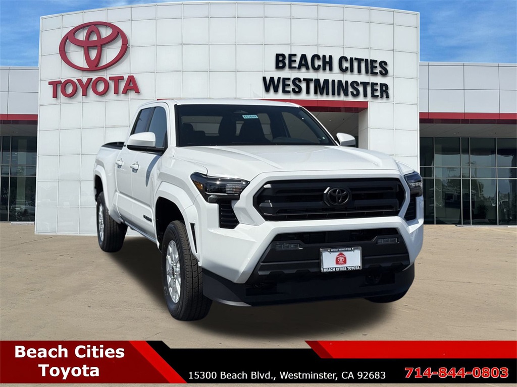 2025 Toyota Tacoma SR5 Double Cab photo 3