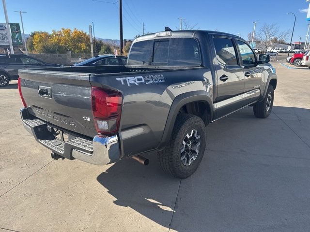 2019 Toyota Tacoma TRD Off-Road V6 photo 2