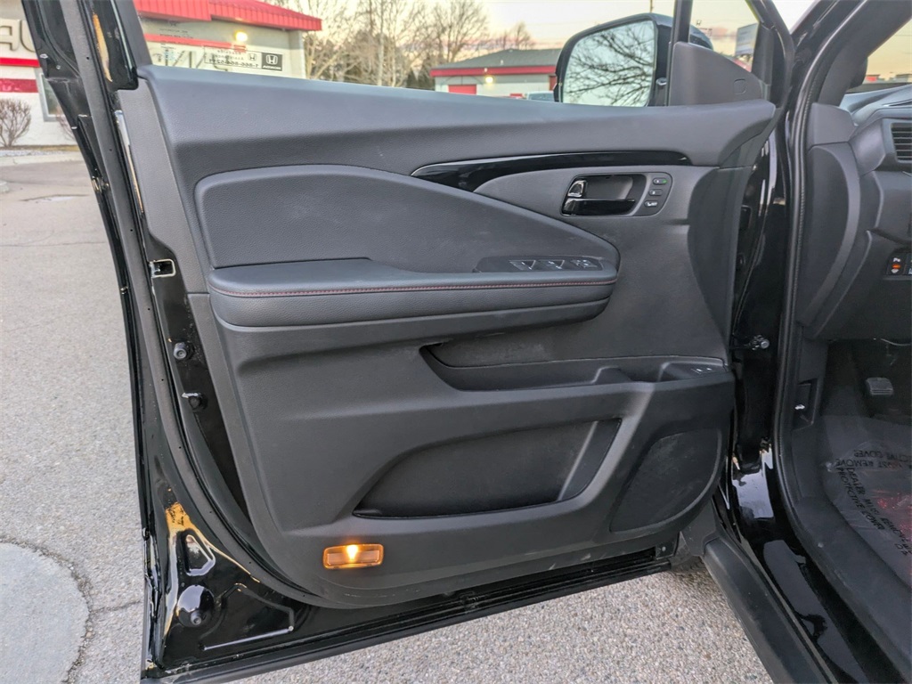 2024 Honda Passport Black Edition photo 8