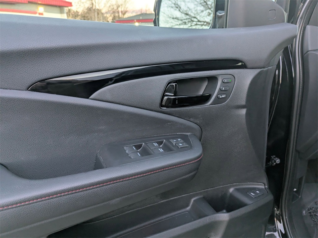 2024 Honda Passport Black Edition photo 9