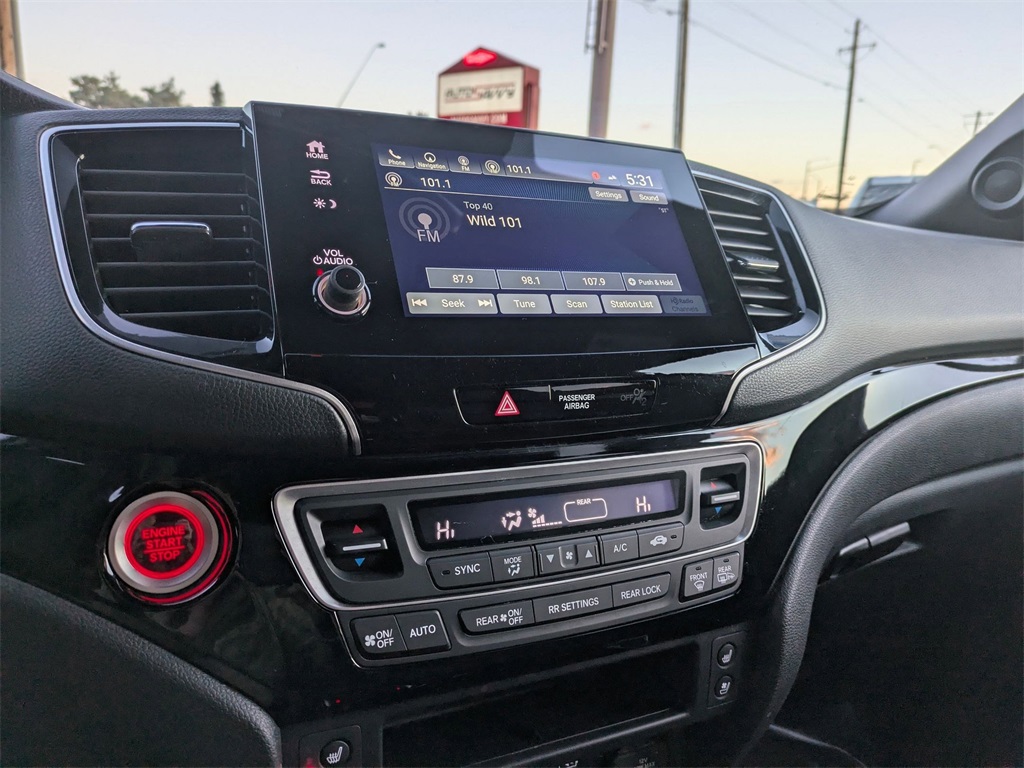 2024 Honda Passport Black Edition photo 16