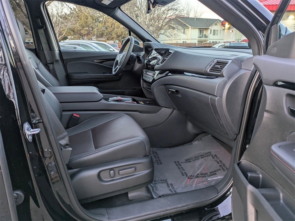 2024 Honda Passport Black Edition photo 28