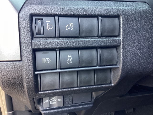 2025 Toyota Tacoma SR5 Double Cab photo 22