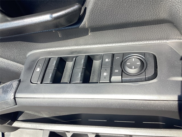 2025 Toyota Tacoma SR5 Double Cab photo 25
