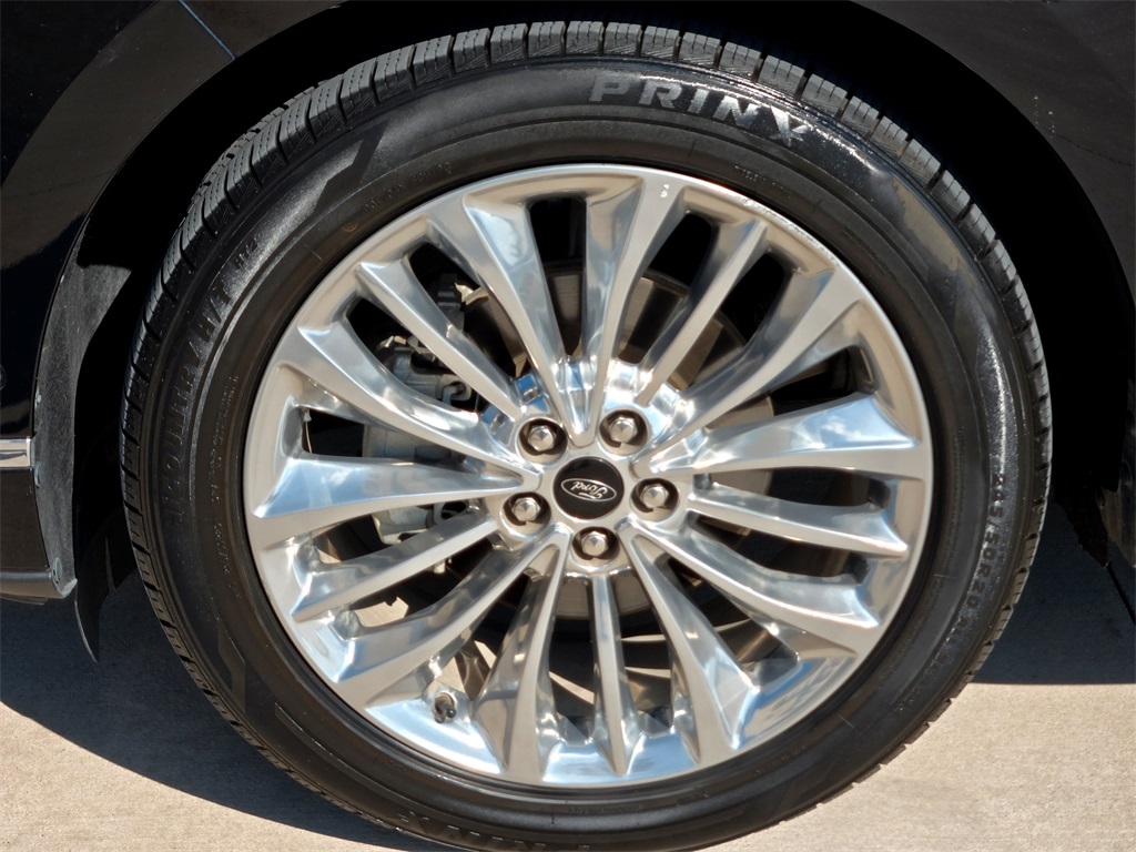 2020 Ford Edge Titanium photo 9