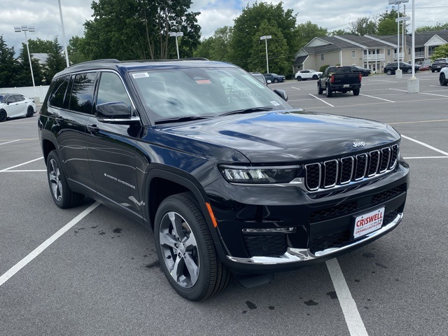 new 2025 Jeep Grand Cherokee L car, priced at $42,090