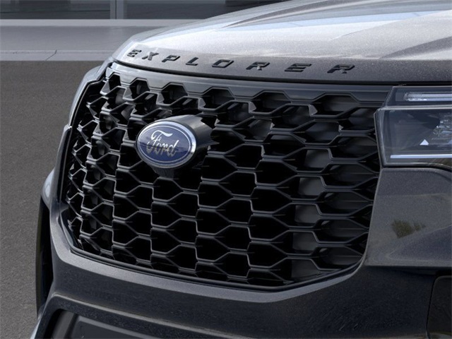 2025 Ford Explorer ST-Line photo 10