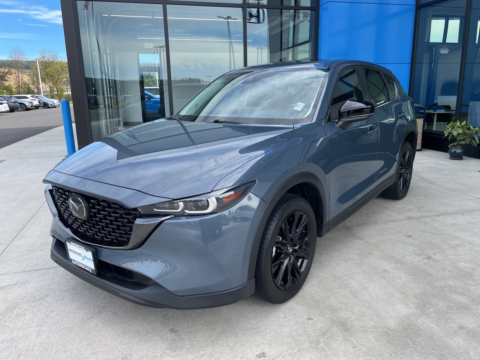 2022 Mazda CX-5 S Carbon Edition's photo