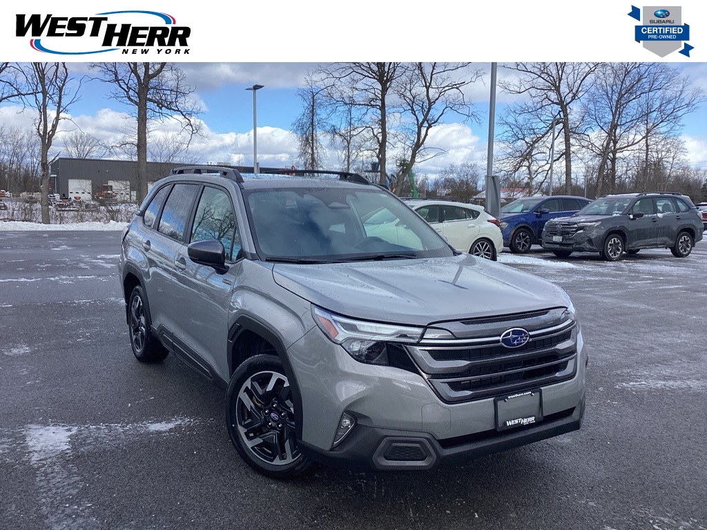 2025 Subaru Forester Limited's photo