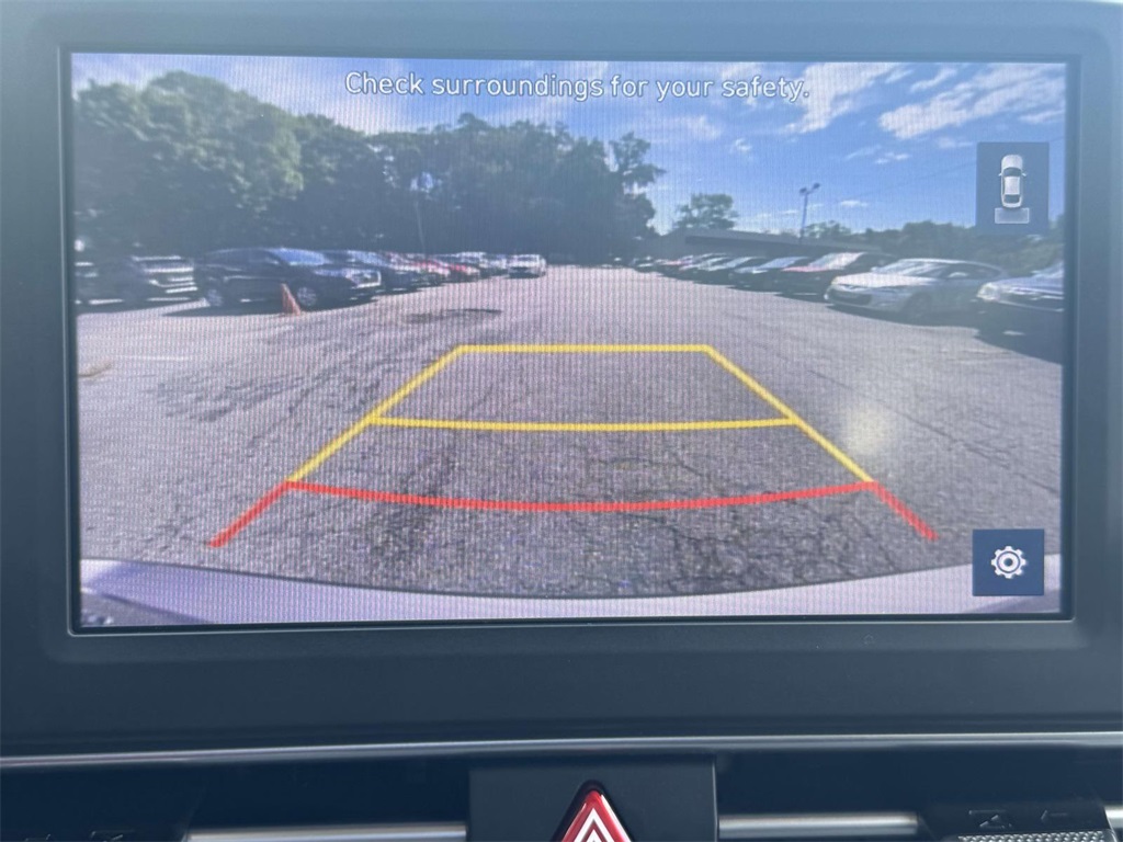 2023 Hyundai Elantra SE photo 24