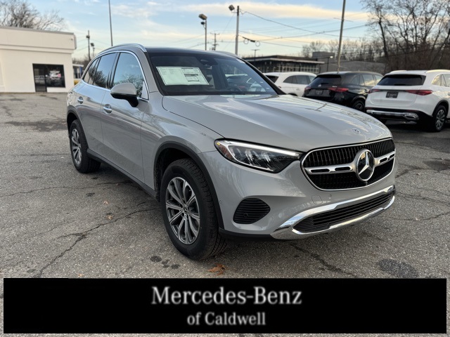 2026 Mercedes-Benz GLC Base's photo