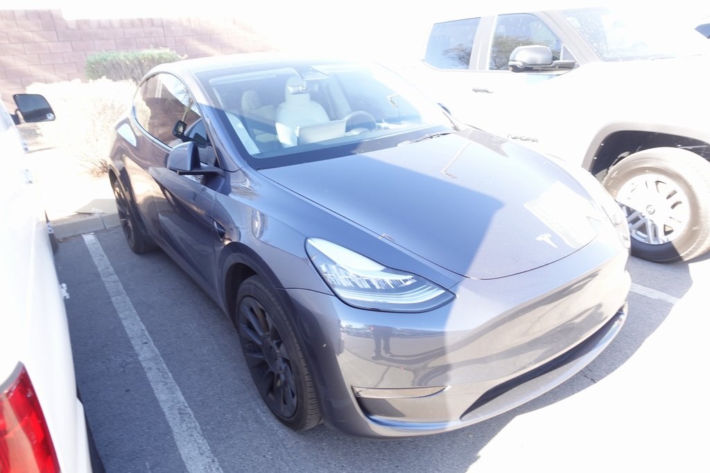 Used 2023 Tesla Model Y Long Range with VIN 7SAYGDEE3PF614386 for sale in Kansas City