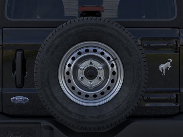 2025 Ford Bronco Base photo 20