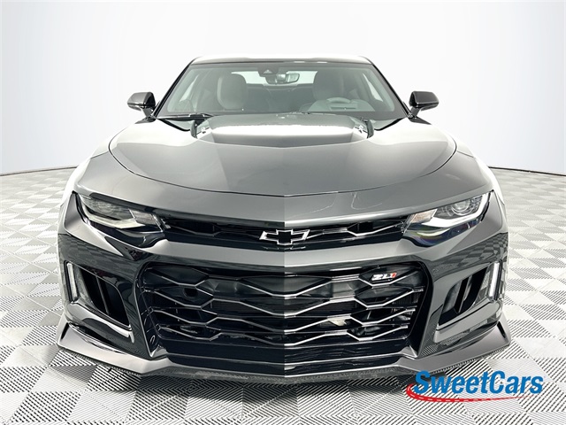 2022 Chevrolet Camaro ZL1 photo 2