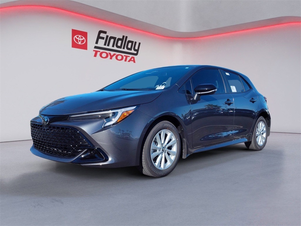2026 Toyota Corolla Hatchback SE's photo