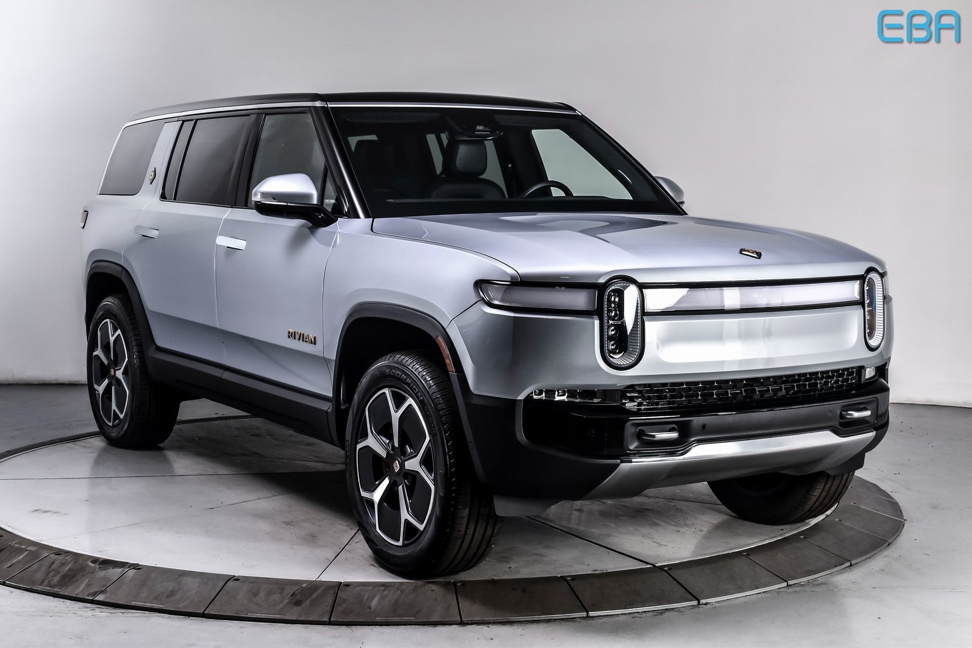 2023 Rivian R1S Adventure