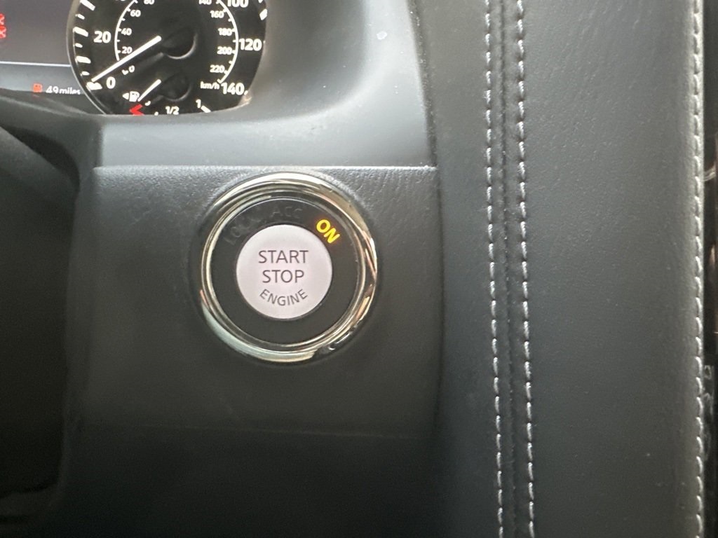Used 2021 Blue Nissan Platinum image 16
