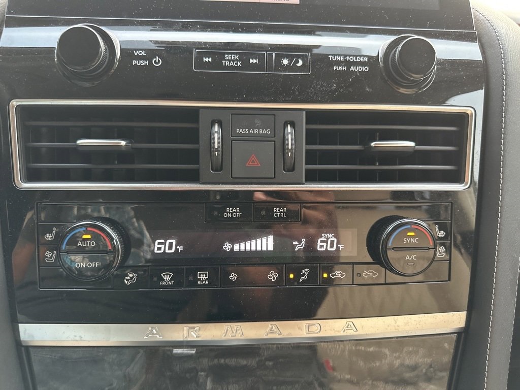 Used 2021 Blue Nissan Platinum image 18
