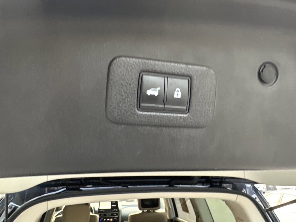Used 2021 Blue Nissan Platinum image 43