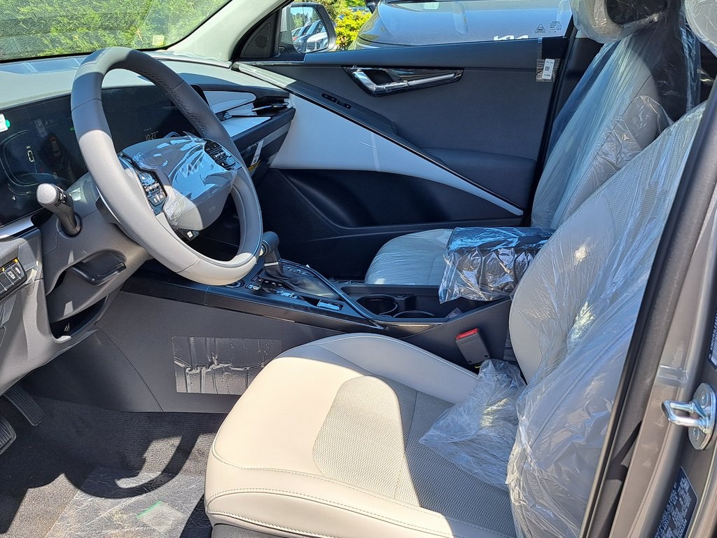 2025 Kia Niro EX SUV FWD 12