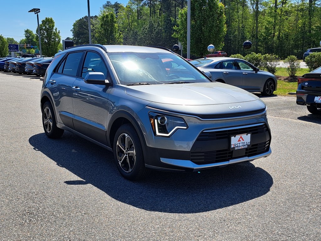 2025 Kia Niro EX SUV FWD 3