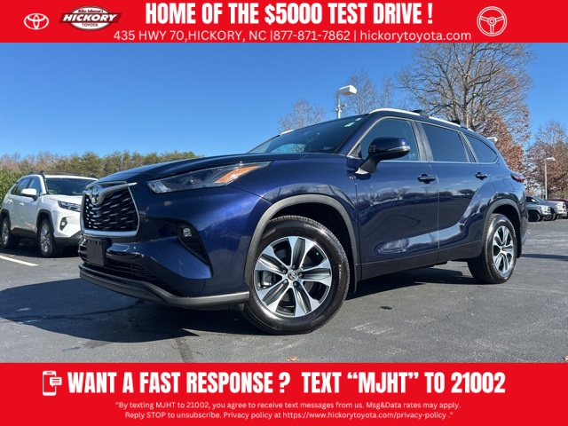 2025 Toyota Highlander XLE's photo