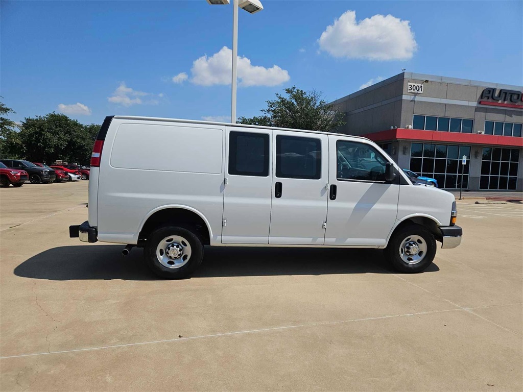 2023 Chevrolet Express 2500 Work Van photo 3