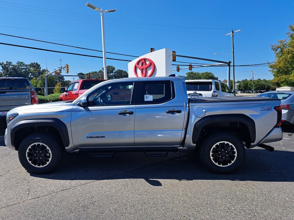 2025 Toyota Tacoma TRD Off-Road Double Cab photo 9