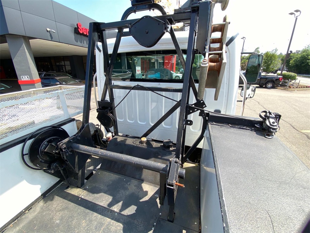 2015 White Freightliner 180SD Bucket/Boom ALTEC