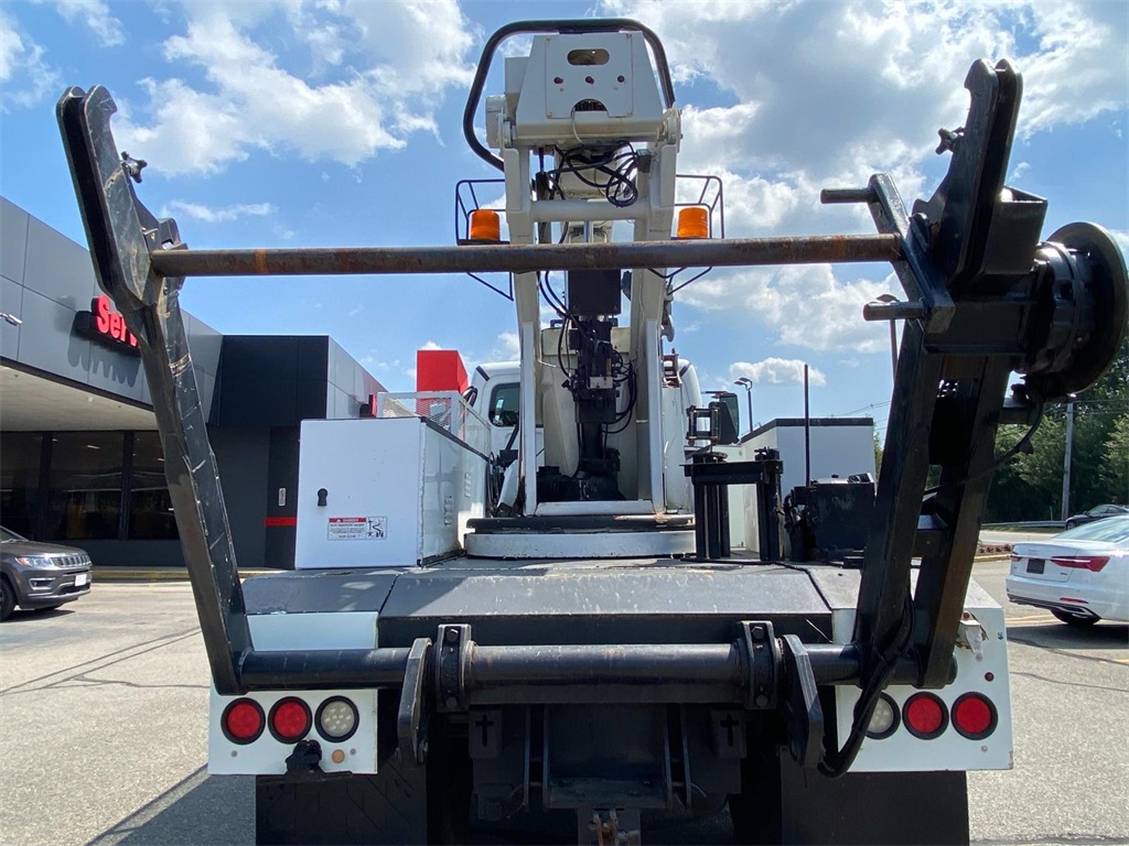 2015 White Freightliner 180SD Bucket/Boom ALTEC