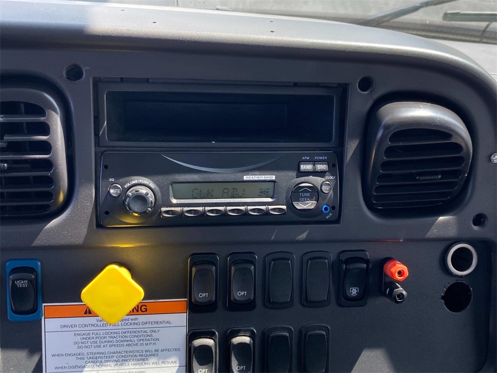 2015 White Freightliner 180SD Bucket/Boom ALTEC