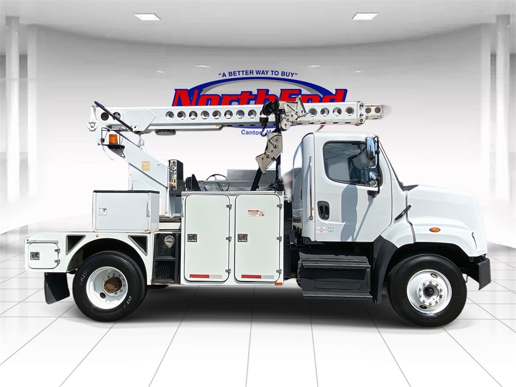 2015 White Freightliner 180SD Bucket/Boom ALTEC