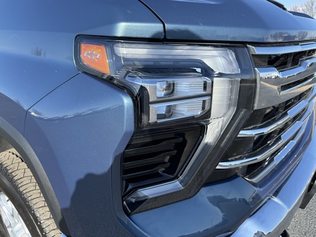 used 2025 Chevrolet Silverado 3500HD car, priced at $72,278