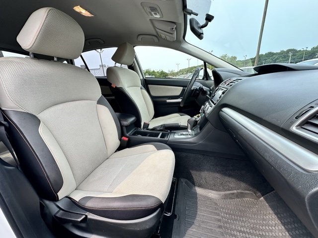 2016 Crystal White Pearl Subaru Crosstrek 2.0i Premium AWD SUV