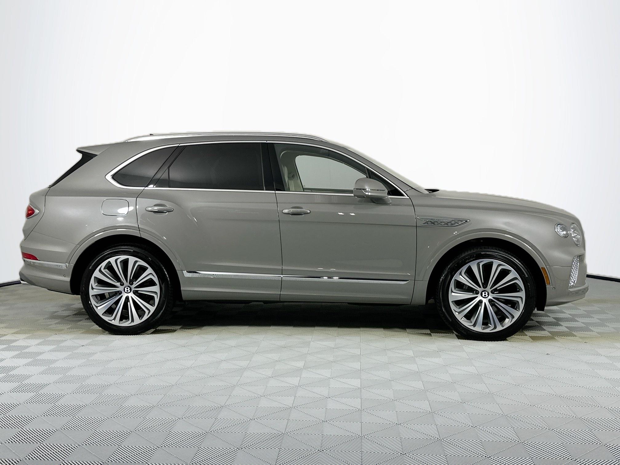 new 2025 Bentley Bentayga car