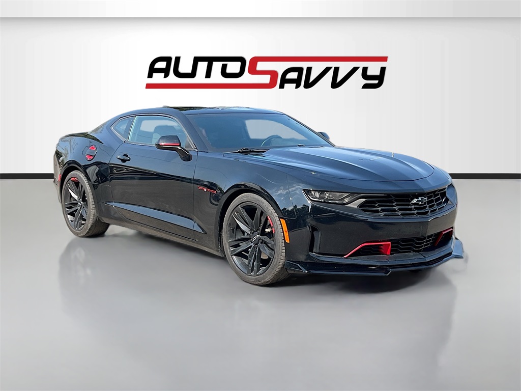 2022 Chevrolet Camaro 1LT's photo